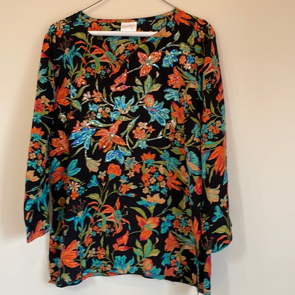 Large Multicolored on black tunic.